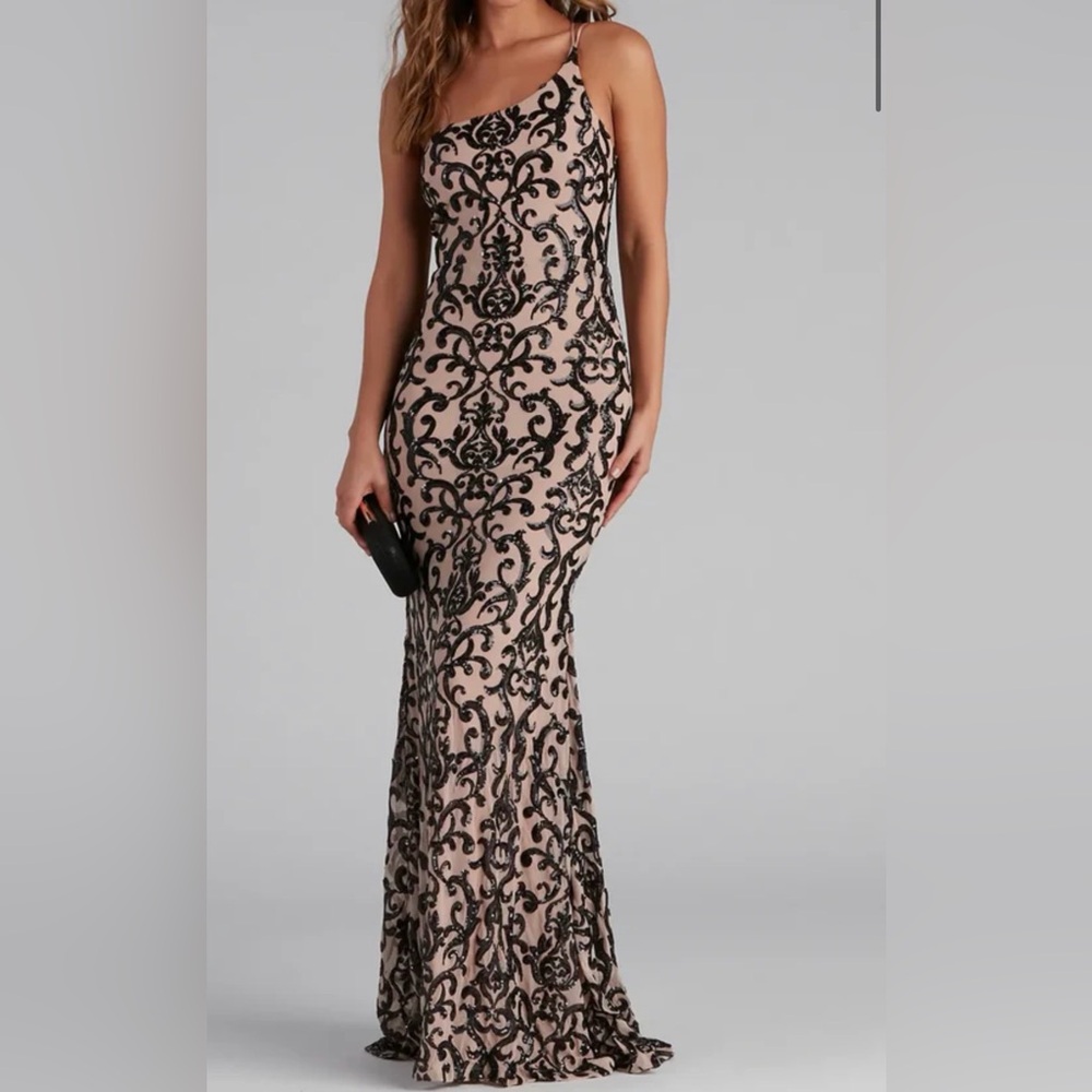 Windsor One-Shoulder Sequin Mermaid Dress